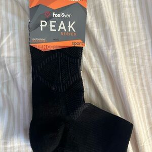 FoxRiver Peak Series Black Athletic Socks